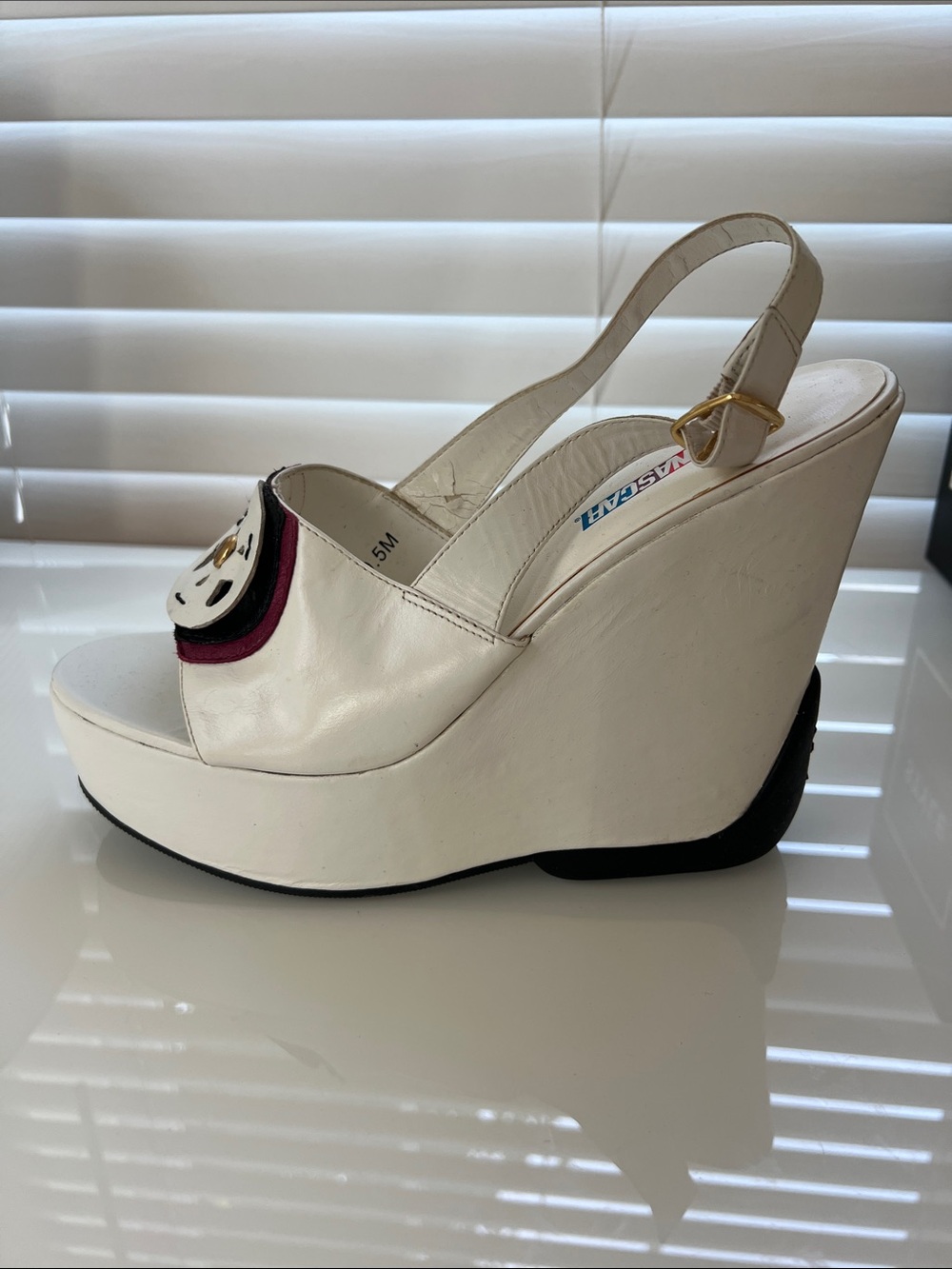 Rare Nascar White Leather Platform Wedge Slingback with Gold Buckle Size 9.5